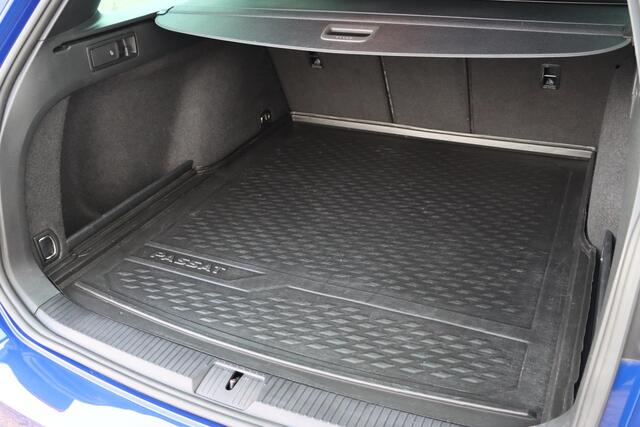 Volkswagen PASSAT Variant 1.5 TSI R-Line Business+ 150pk DSG7
