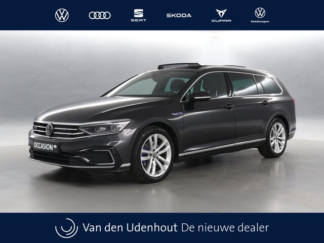 Volkswagen PASSAT Variant GTE 1.4 TSI eHybrid 218pk DSG PHEV Business | Trekhaak | Panorama | Navigatie | Stoelverw.