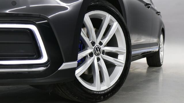 Volkswagen PASSAT Variant GTE 1.4 TSI eHybrid 218pk DSG PHEV Business | Trekhaak | Panorama | Navigatie | Stoelverw.