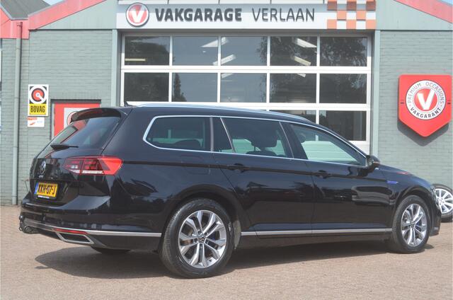 Volkswagen PASSAT Variant 1.4 TSI PHEV GTE Business 12 mnd. gar. trekhaak / HUD / 360 camera