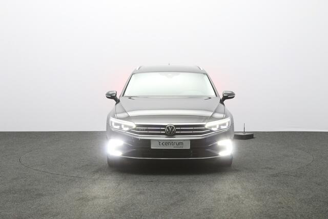 Volkswagen PASSAT Variant 1.4 TSI PHEV 218 PK GTE Business, Leder-Alcantara, 18" LM, Winterpakket, Carplay, Massage