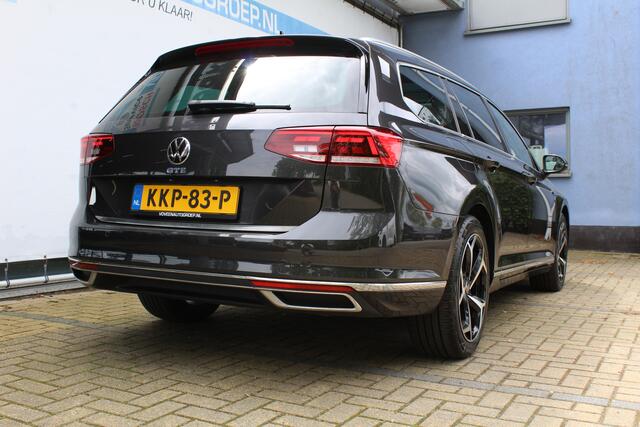 Volkswagen PASSAT Variant 1.4 TSI PHEV GTE Business | Incl. 12 maanden Garantie | Panorama dak | Stoelmassage | Adaptive cruise | Achteruitrijcamera | Keyless entry/start | Stoel/stuur verwarming | Elektrische kofferbakklep | Apple CarPlay/Android Auto | Climate controle |