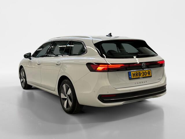 Volkswagen PASSAT Variant 1.5 eTSI Business I Trekhaak I Leder I Massage I Stoelverwarming I Elek. Achterklep
