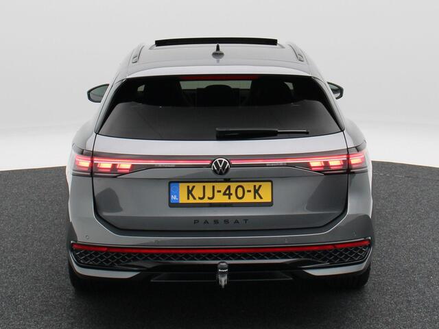 Volkswagen PASSAT Variant 1.5 eHybrid 272 Pk Automaat R-Line Business | Black Style | Head Up | Matrix LED | Panoramadak | 360° Camera | Massage | Trekhaak | 18 Inch | 42.295 Km !!