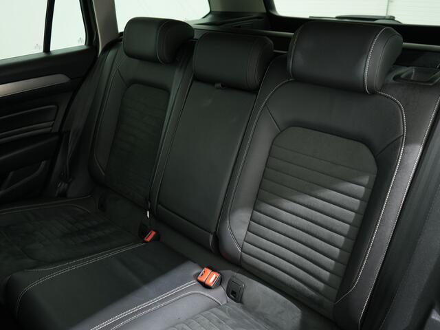 Volkswagen PASSAT Variant 1.5 TSI 150PK ELEGANCE DSG | Stoelverwarming | Camera | Carplay