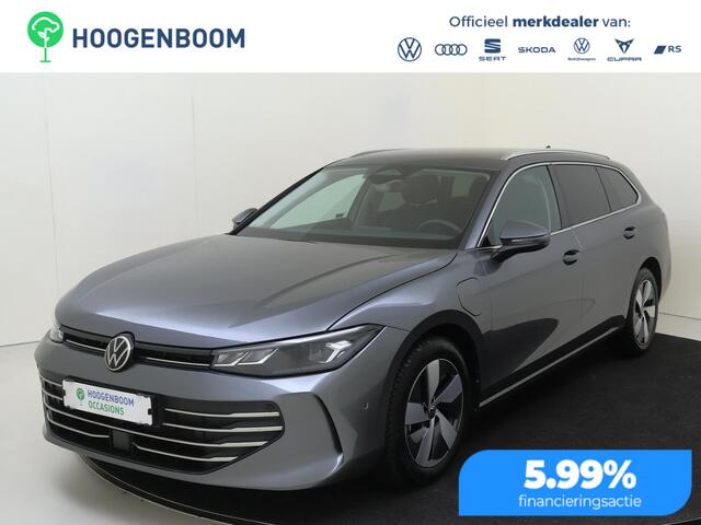 Volkswagen PASSAT Variant 1.5 eHybrid Business | SoH 100% | Trekhaak | Parkeerassistent | Head-up display | Dodehoek detectie | Massagefunctie voorstoelen | Navigatie | Leder/alcantara bekleding |