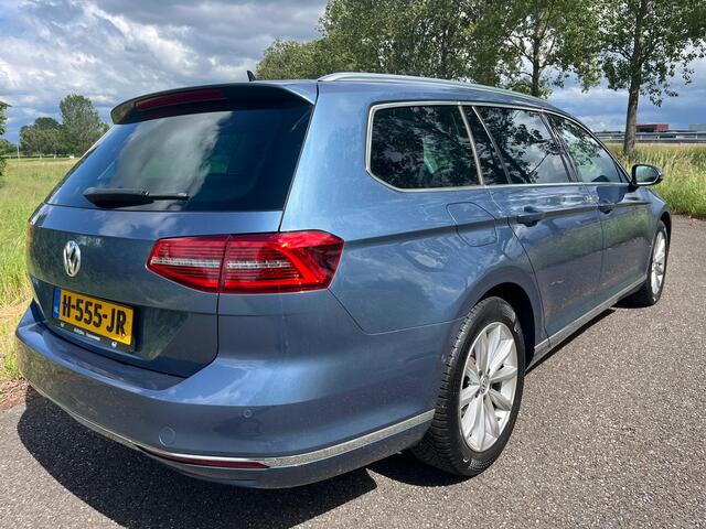 Volkswagen PASSAT Variant 1.4 TSI ACT Highline Business R