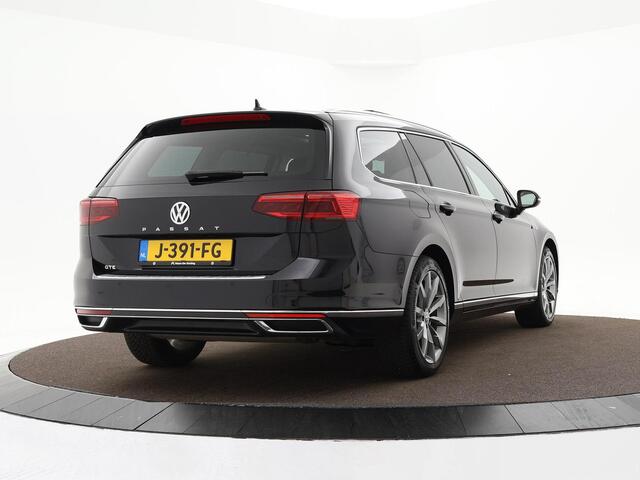 Volkswagen PASSAT Variant 1.4 TSI 218pk DSG PHEV GTE Business · SOH 90,1% · Panoramadak · Camera · Head-Up Display · Keyless · Stoelverwarming · Apple/Android Car Play ·