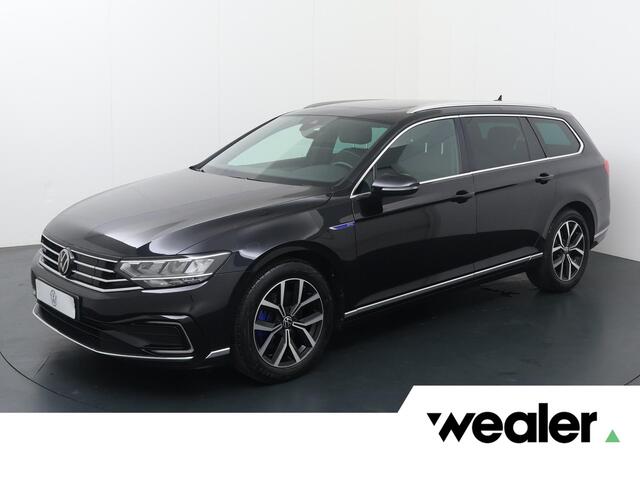 Volkswagen PASSAT Variant 1.4 TSI PHEV GTE Business | 218 PK | SoH 94% | Panoramadak | Bestuurdersstoel ErgoComfort | Adaptive cruise control | Navigatiesysteem |