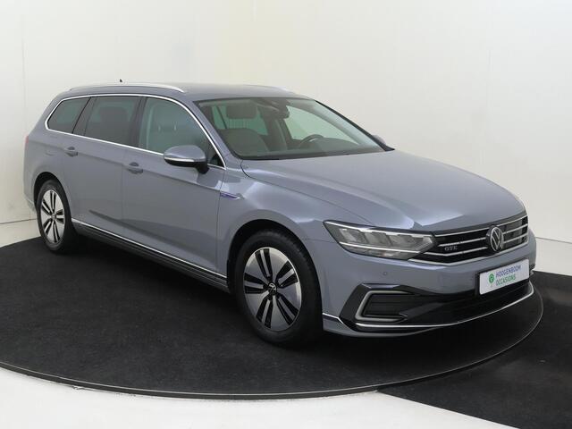 Volkswagen PASSAT Variant 1.4 TSI PHEV GTE Business | SoH 95% | Stoelverwarming | Digital cockpit Pro | Navigatie | Adaptieve cruise control | CarPlay | 3-zone airco | Achteruitrijcamera |