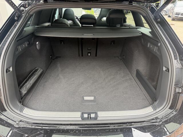 Volkswagen PASSAT Variant 1.5 eHybrid R-Line Edition | SoH 100% | 272pk | Pano | IQ.Light | ACC | Ergo active + massage