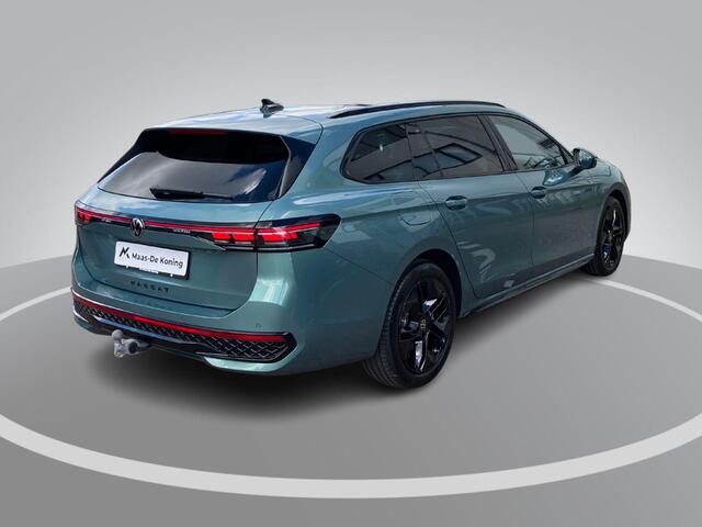 Volkswagen PASSAT Variant 1.5eHybrid 200kW/272PK R-Line DSG · Panoramadak · Leder · Trekhaak · 360°Camera + Parkeersensoren · Garantie t/m 05-06-2030 of 100000km.