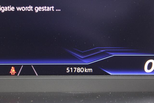 Volkswagen PASSAT Variant 1.4 TSI PHEV GTE SOh 94,4% LEER PANO IQ LIGHT TREKHAAK 51000KM!!!