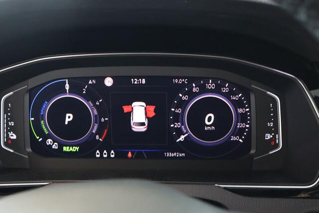 Volkswagen PASSAT Variant 1.4 TSI PHEV GTE Trekhaak, Virtual cockpit, head-up,