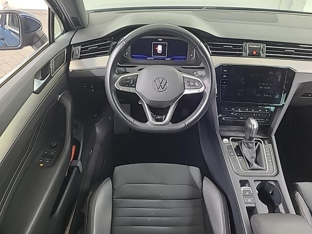 Volkswagen PASSAT Variant 2.0 TDI R-Line 150PK DSG LED | H-LEER | VIRTUAL | NAVI