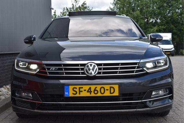Volkswagen PASSAT Variant 1.4 TSI ACT Highline Business R-line Panorama, Adaptive cruise, Afn. trekhaak, Virtual cockpit, Camera, Stoelverwarming, Elek. achterklep