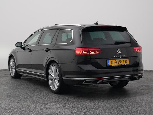 Volkswagen PASSAT Variant 1.5 TSI Automaat R-Line Business + | PANO | CAMERA | ADAPTIVE | LEDER | STOELVERW.