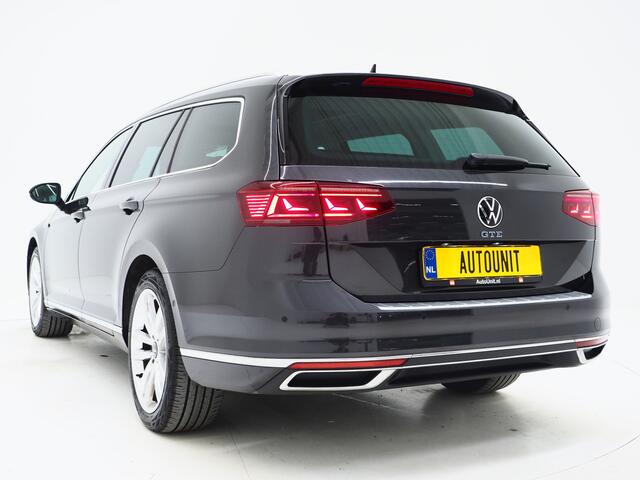 Volkswagen PASSAT Variant 1.4 TSI PHEV GTE | Panoramadak | Leder/Alcantara | Trekhaak | Massage | 360 | Sfeerlicht | Keyless