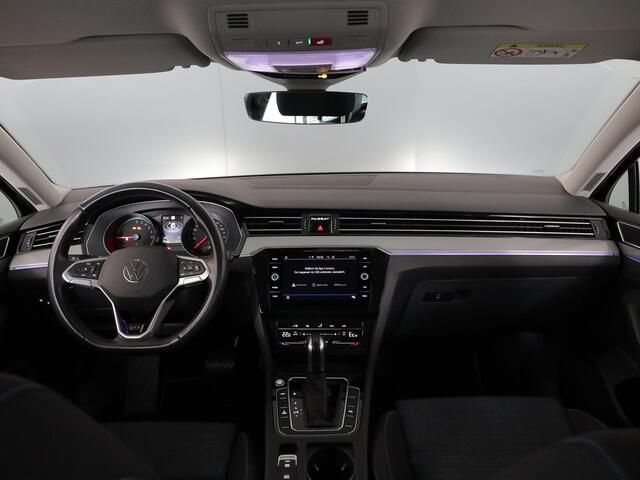 Volkswagen PASSAT Variant 1.4 TSI PHEV GTE Business 218 pk Automaat (DSG) | Navigatie | Trekhaak (wegklapbaar) | Parkeersensoren | Achteruitrijcamera | Autom. airco (3 zones) |