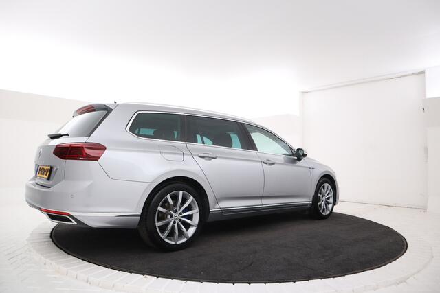 Volkswagen PASSAT Variant 1.4 TSI PHEV GTE Business Nieuw model, Panorama, Apple carplay,