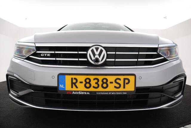 Volkswagen PASSAT Variant 1.4 TSI PHEV GTE Business Nieuw model, Panorama, Apple carplay,