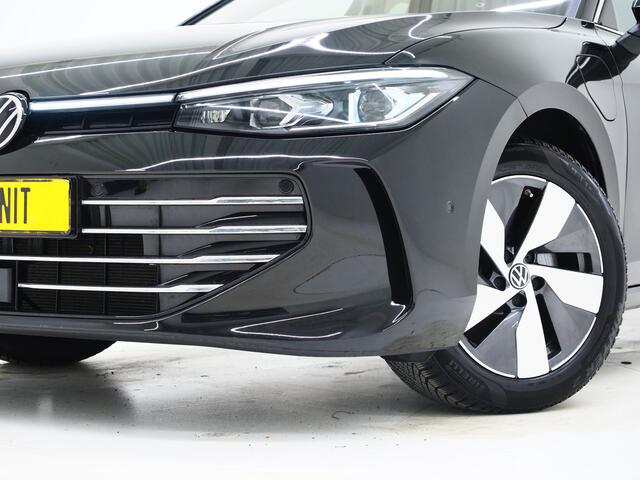 Volkswagen PASSAT Variant 1.5 eHybrid Elegance | 5 Jaar Garantie | Panoramadak | Leder | Trekhaak | Harman/Kardon | HUD | 360 | Sfeerlicht | Keyless
