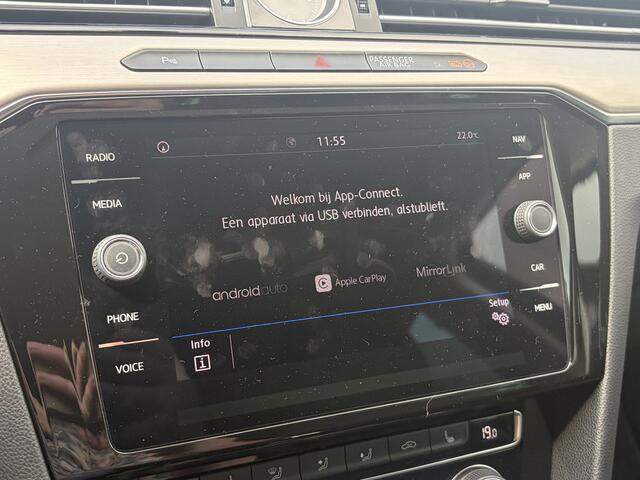 Volkswagen PASSAT Variant 1.4 TSI ACT Highline Automaat / Carplay / ACC / HUD / Virtual Display / Stoelverwarming