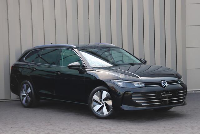 Volkswagen PASSAT Variant 1.5 eTSI Business | 150PK | Massage | Keyless-go | ACC | Stoelen/Stuur Verwarmd | Sfeerverlichting | Camera | Clima | 2024.