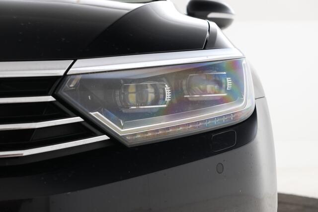 Volkswagen PASSAT Variant 1.8 TSI Highline Automaat, Digital Dash, Volleder
