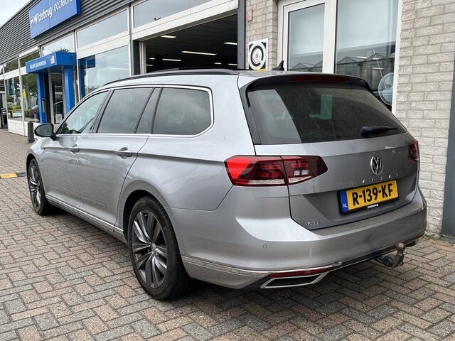 Volkswagen PASSAT Variant 1.4 TSI PHEV GTE Business / AUTOMAAT/ PANO/ TREKHAAK/ ADAPTIVE CRUISE/ APP-CONNECT/ PARK.SENSOR.V+A/ CAMERA/ STOELVERWARM./ ERGO COMFORT/ KEYLESS/ CLIMA/ NAVI/ 18'' LMV