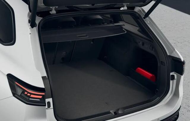 Volkswagen PASSAT Variant 1.5 eTSI R-Line Edition / Navi / APP Connect/ R-line