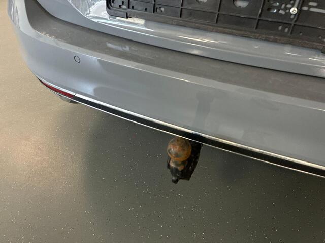 Volkswagen PASSAT 1.4 TSI eHybrid 218pk DSG GTE Business · Camera · Inklap. Trekhaak · Elek. Achterklep · Keyless · Stoelverwarming · ACC ·