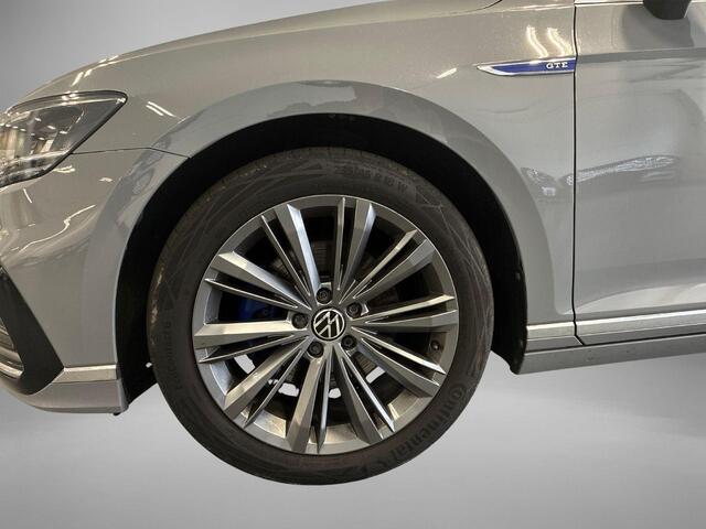 Volkswagen PASSAT 1.4 TSI eHybrid 218pk DSG GTE Business · Camera · Inklap. Trekhaak · Elek. Achterklep · Keyless · Stoelverwarming · ACC ·
