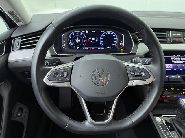 Volkswagen PASSAT Variant 1.5 TSI Business | 150 PK | Automaat | Trekhaak | Stoelverwarming | Achteruitrijcamera | Virtual pedal achterklep |