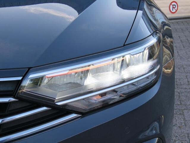 Volkswagen PASSAT 1.4 TSI PHEV GTE BNS / Trekhaak wegklap. / Camera / BOVAG garantie