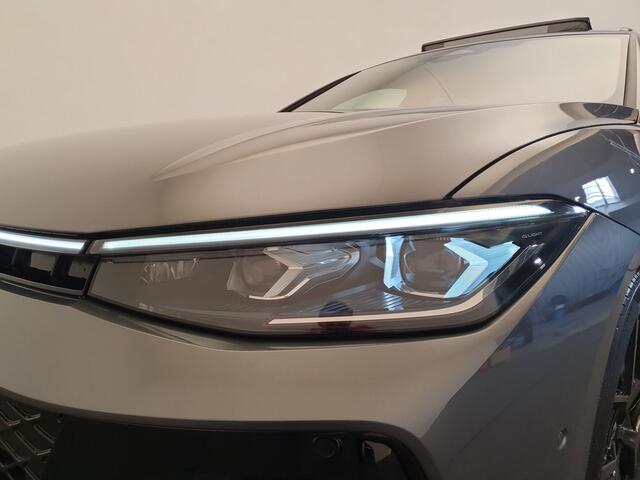 Volkswagen PASSAT Variant 1.5 eHybrid 272pk DSG/AUT R-Line Wegklapbare trekhaak, Harman/Kardon, Leder, Pano