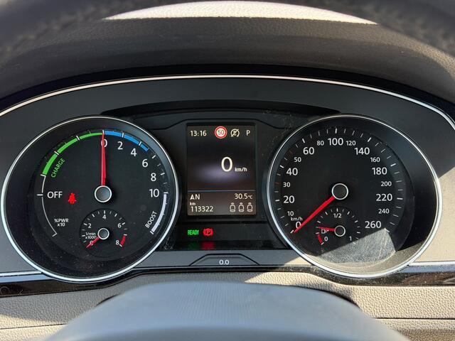 Volkswagen PASSAT Variant 1.4 TSI PHEV GTE Business | Stoelverwarming | Keyless | Navigatie | Apple Carplay | Camera | Trekhaak | Parkeersensoren | Climate Control | Cruise Control | Pretoria |