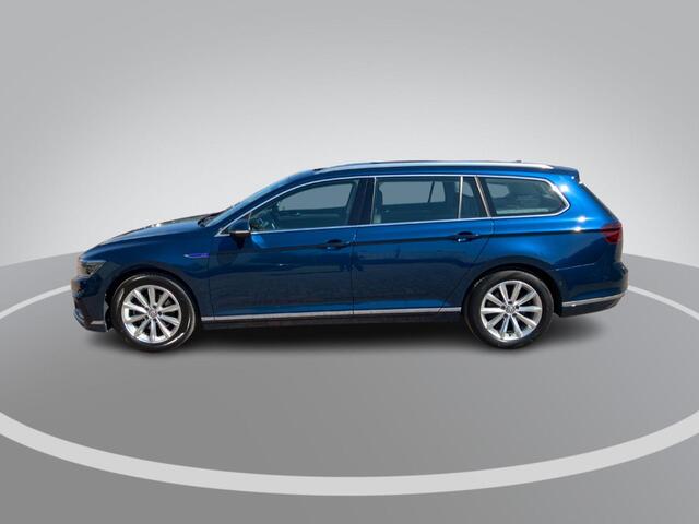 Volkswagen PASSAT Variant 1.4TSIeHybrid 160kW/218PK GTE Business · Panoramadak · Navigatie · Camera + Parkeersensoren · Apple/Android Car Play