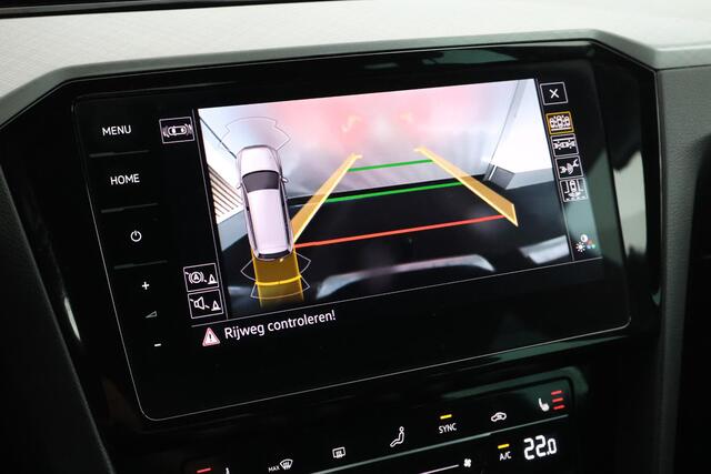 Volkswagen PASSAT Variant 1.4 TSI 218pk PHEV GTE Business Leder Trekhaak Camera Memory Panoramadak Stoelverwarming Navigatie