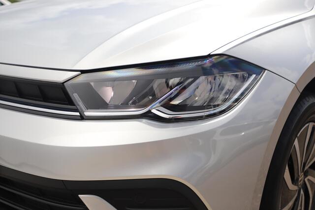 Volkswagen POLO 1.0 TSI Life 95PK NAP NW MODEL! Virtual Cockpit 15 inch LMV Radio Carplay Android Bluetooth Navigatie Achteruitrijcamera Adaptive Cruise LED