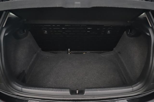 Volkswagen POLO 1.0 MPI Comfortline Airco Radio Bluetooth LED Elektrische Ramen