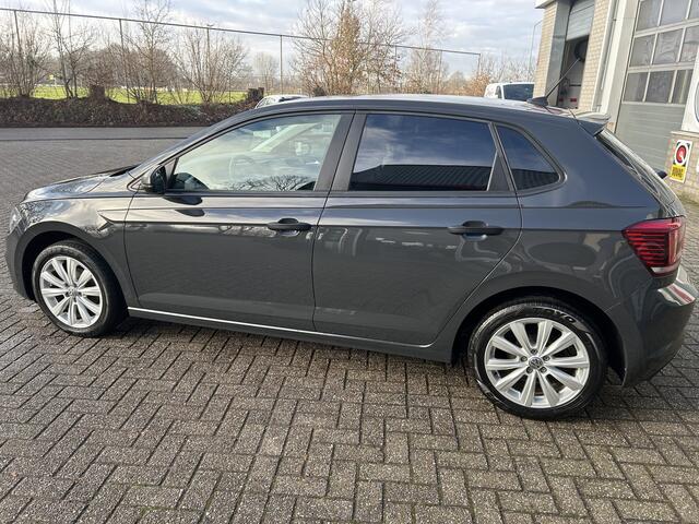 Volkswagen POLO 1.0 MPI Trendline