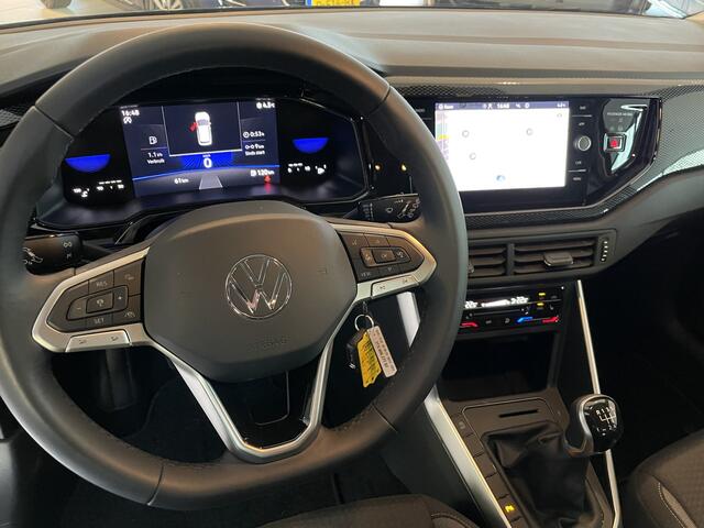Volkswagen POLO 1.0 TSI Life Business NIEUW!! Climate control - Cruise control adaptive - Parksensoren v+a - Navi full map - A-uitrijcamera - MF Lederen stuurwiel - LMV - Apple carplay/Android auto - Bluetooth - DAB - Hill hold - Regen s