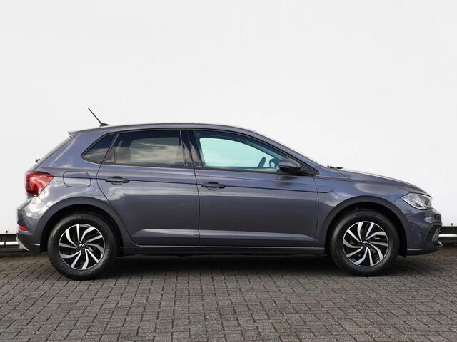 Volkswagen POLO 1.0 TSI Life Edition | Camera | Parkeersensoren | Apple Carplay | 15"LMV