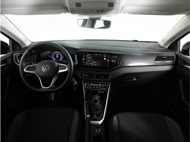 Volkswagen POLO 1.0 TSI 95 PK Life Edition | Achteruitrijcamera | Navigatie | Climatronic |