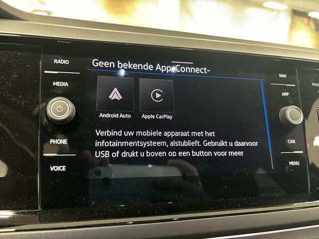 Volkswagen POLO 1.0 Tsi 95pk DSG R-Line · Camera · IQ.Light · Apple/Android Car Play · Navi · 16'' Inch ·