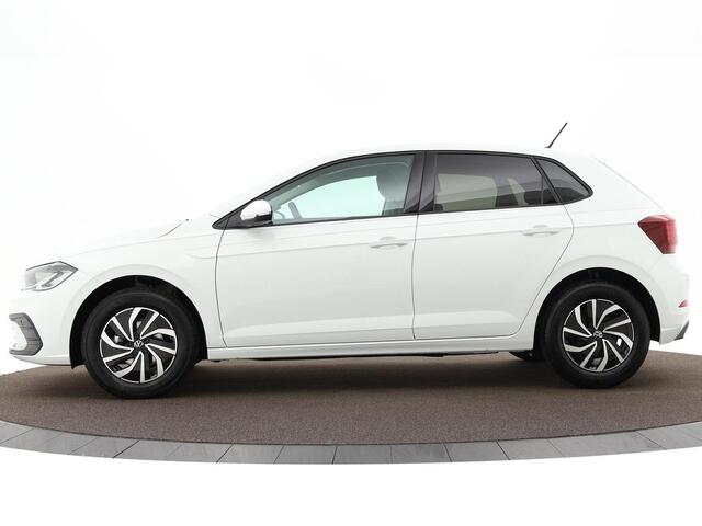 Volkswagen POLO Life Edition 1.0 TSI 95 pk 5 versn. Hand · Airconditioning automatisch, 2-zone (climatronic) ·