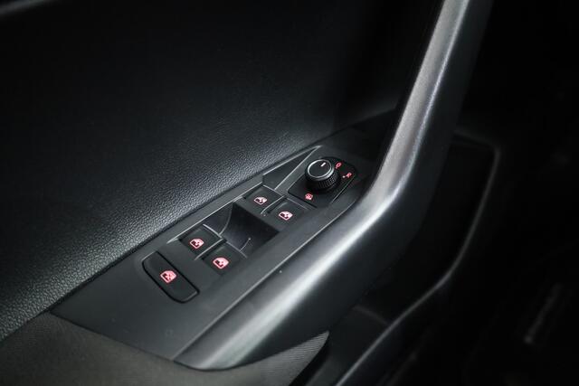 Volkswagen POLO 1.0 TSI | Adapt. Cruise | Stoelverw. | LED | Navi | All Season