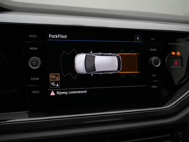 Volkswagen POLO Beats 1.0 TSI 116 pk | Parkeersensoren | Beats Audio | Stoelverwarming | | Cruise Control | Climatronic | 16 inch