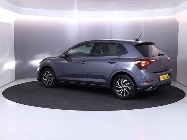 Volkswagen POLO 1.0 TSI Life 95 pk Automaat (DSG) | Verlengde garantie | Navigatie | Parkeersensoren | Achteruitrijcamera | Adaptieve cruise control | Stoelverwarming |